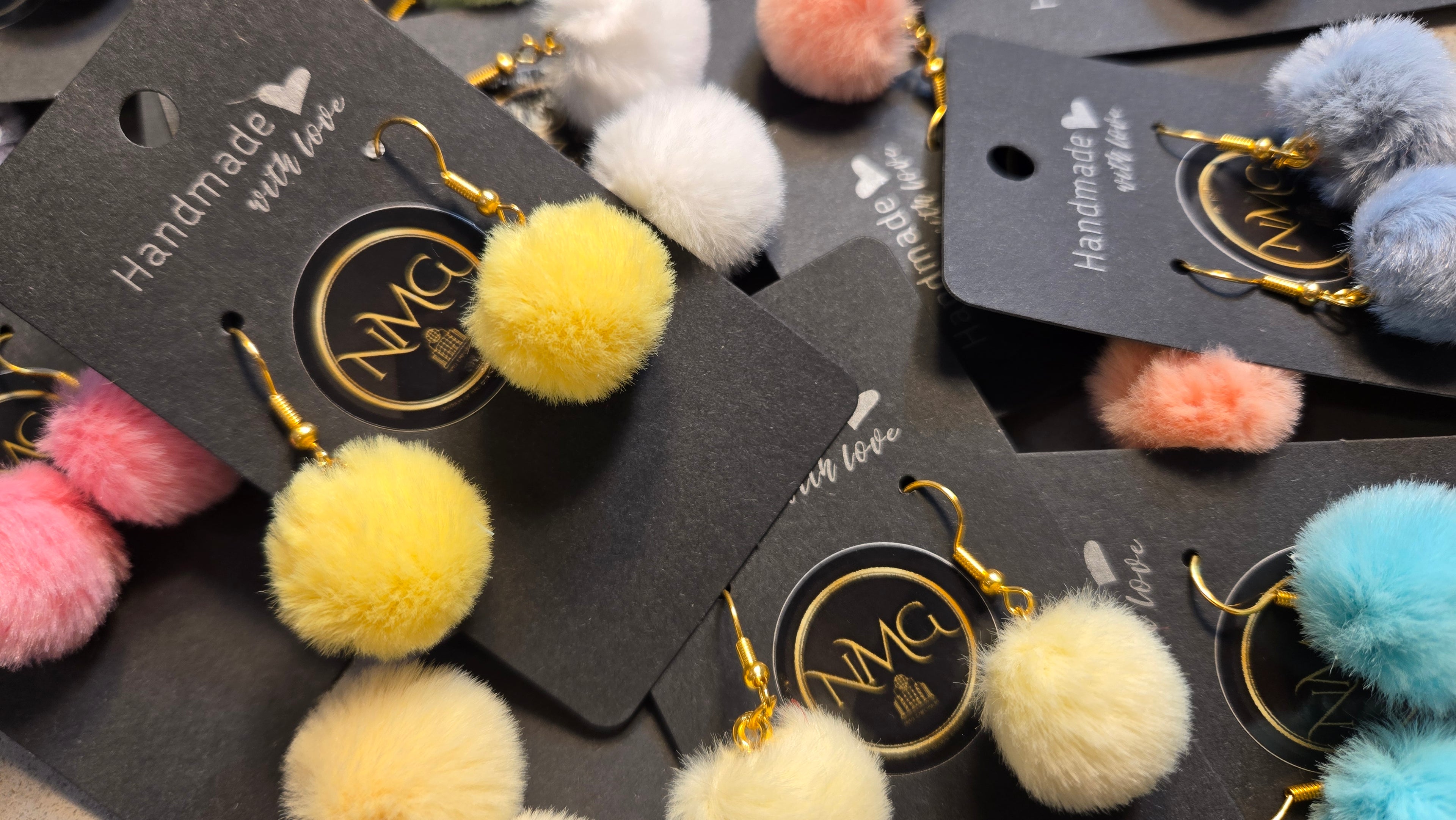 POM-POM EARRINGS